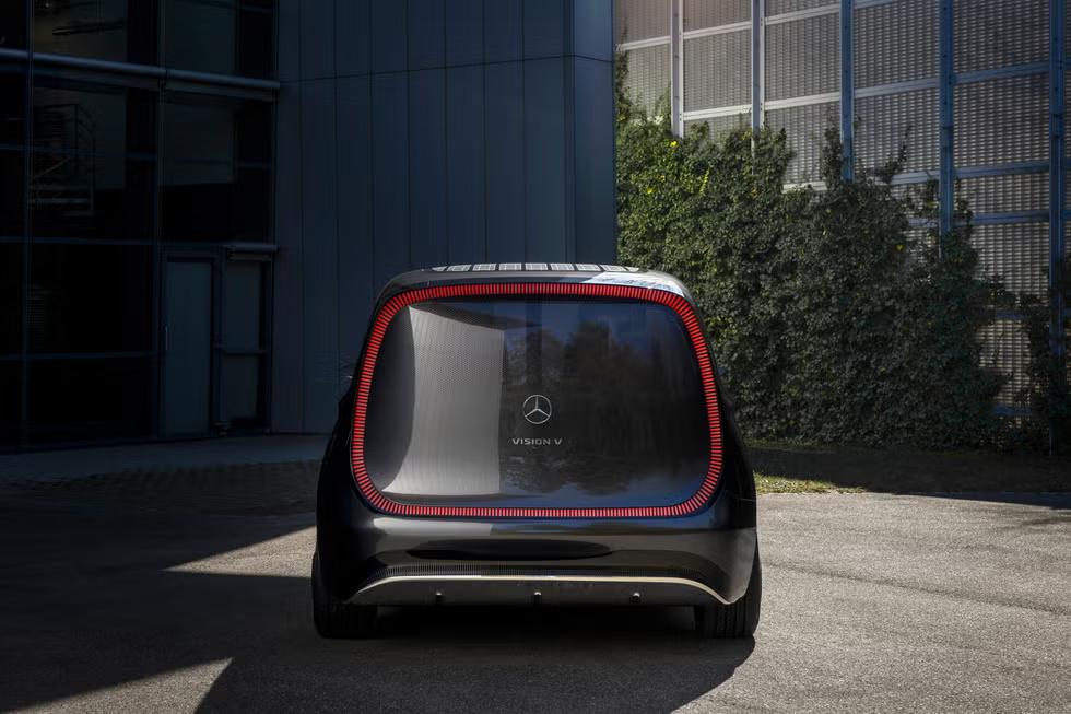 奔驰发布 MPV 概念车 VISION V,内饰科幻,前脸长了「8 块腹肌」