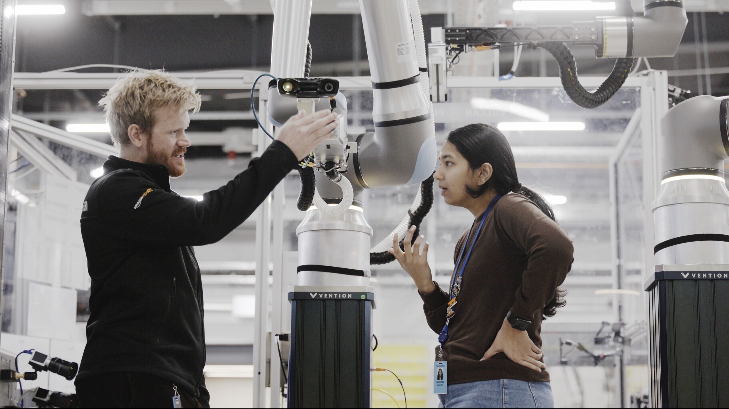 亚马逊推出首款具有触觉的机器人“Vulcan”